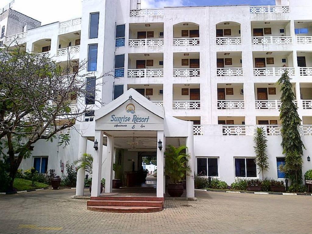Sunrise Apartment Resort & Spa Момбаса Екстериор снимка