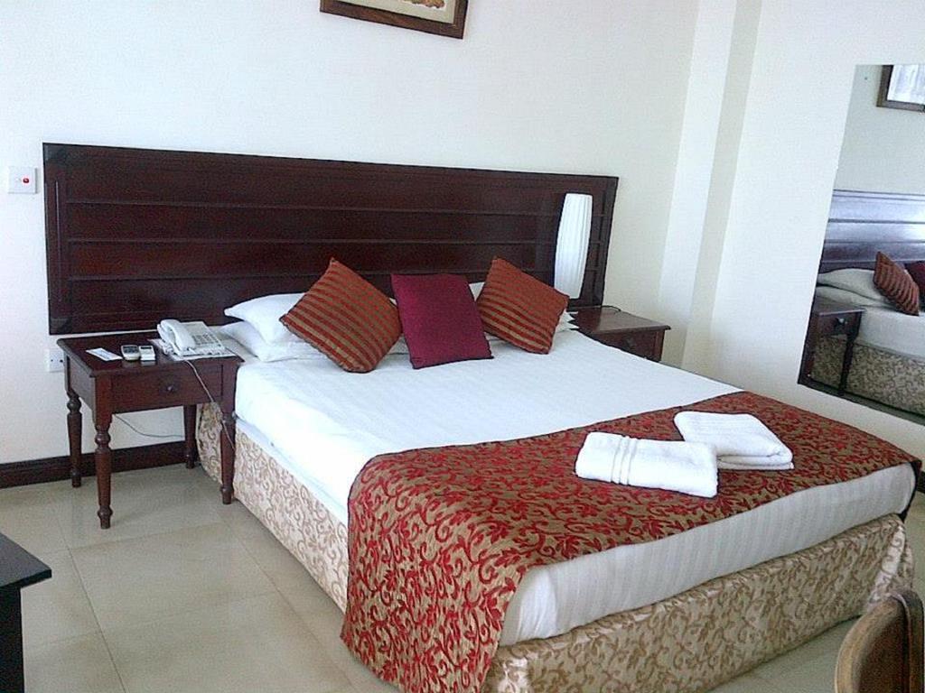 Sunrise Apartment Resort & Spa Момбаса Стая снимка